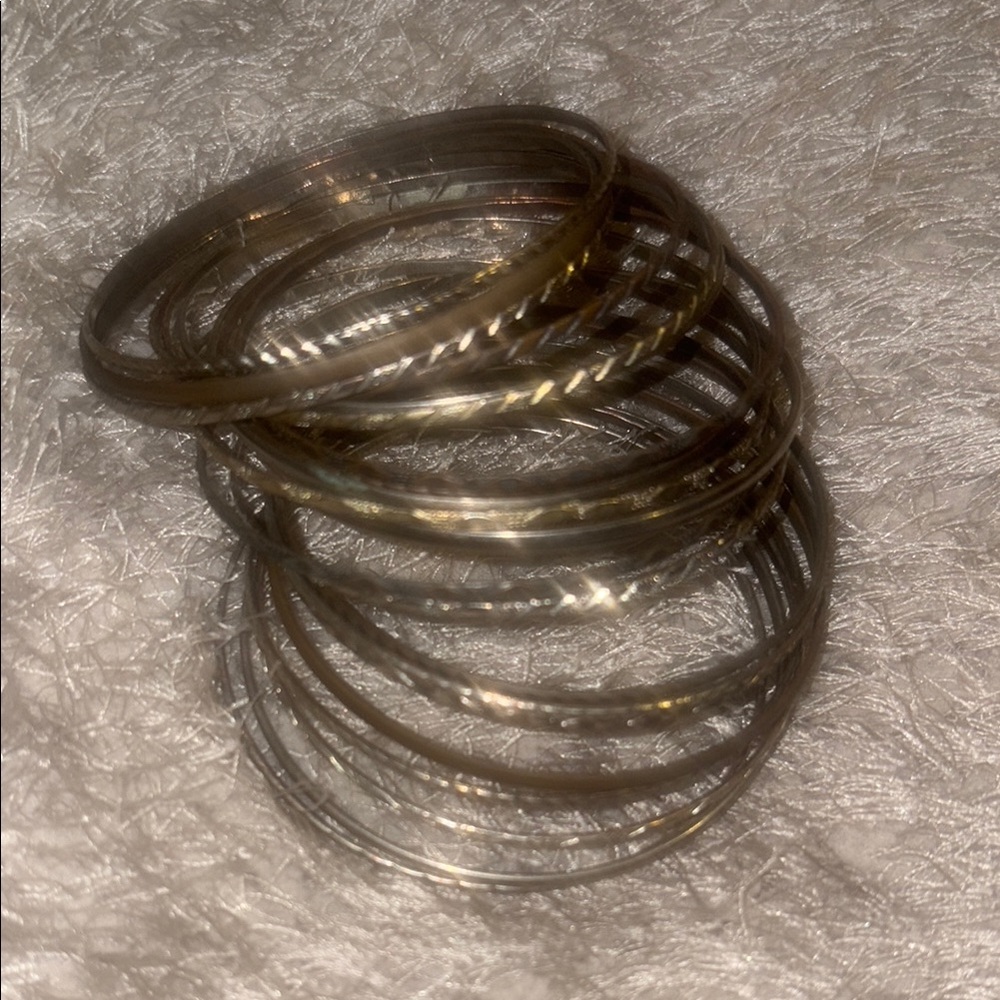Elegant Metal Bangle Bracelet Set